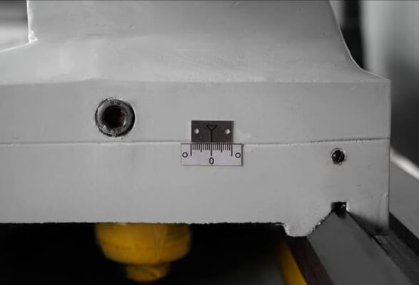 Токарно-винторезный станок Metal Master ZM 50100 DRO RFS