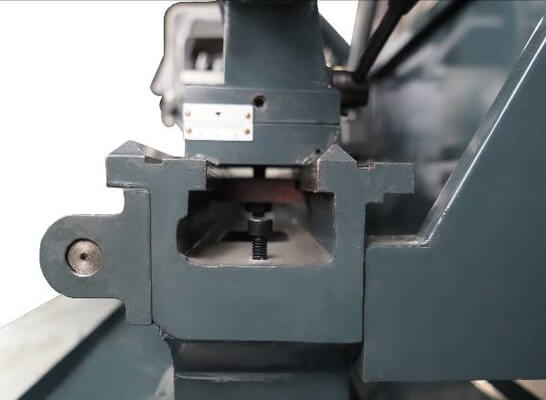 Настольный токарно-винторезный станок Metal Master MasterTurn 2550G