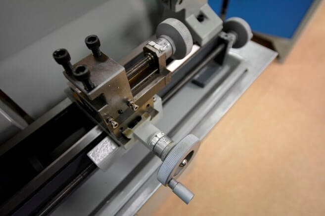 настольный токарный станок