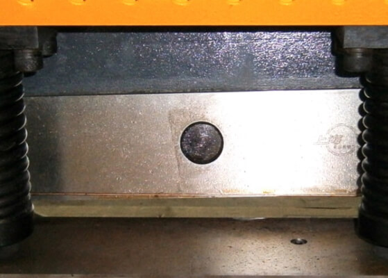 Ножницы гильотинные гидравлические Metal Master серии HCJ 3280