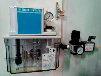 Фрезерный обрабатывающий центр повышенной точности RIC-DMC600